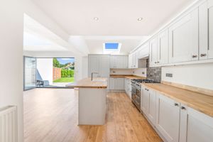 Photo 21- click for photo gallery